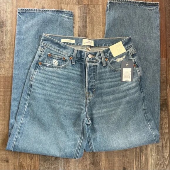 Universal Thread Denim - Women's Mid-Rise 90's Baggy Jeans - Universal Thread Medium Wash 6